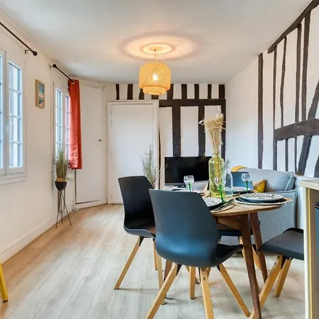 Appartement F2 Sur Cour Calme En Centre