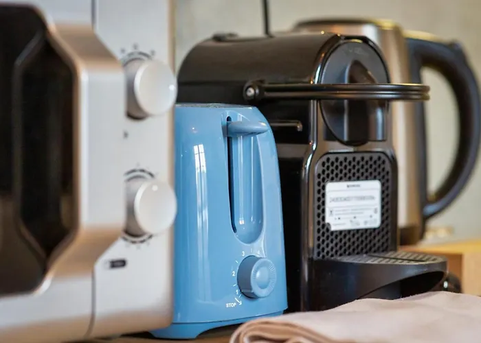 F2 Sur Cour Calme En Centre Appartement *