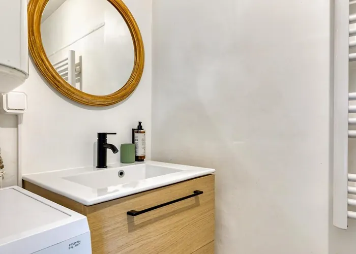 Appartement F2 Sur Cour Calme En Centre Rouen